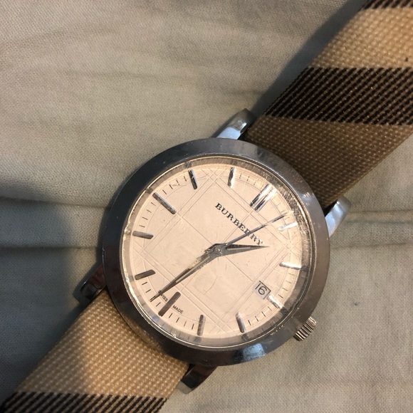 Burberry Watch - Picture 1 of 2